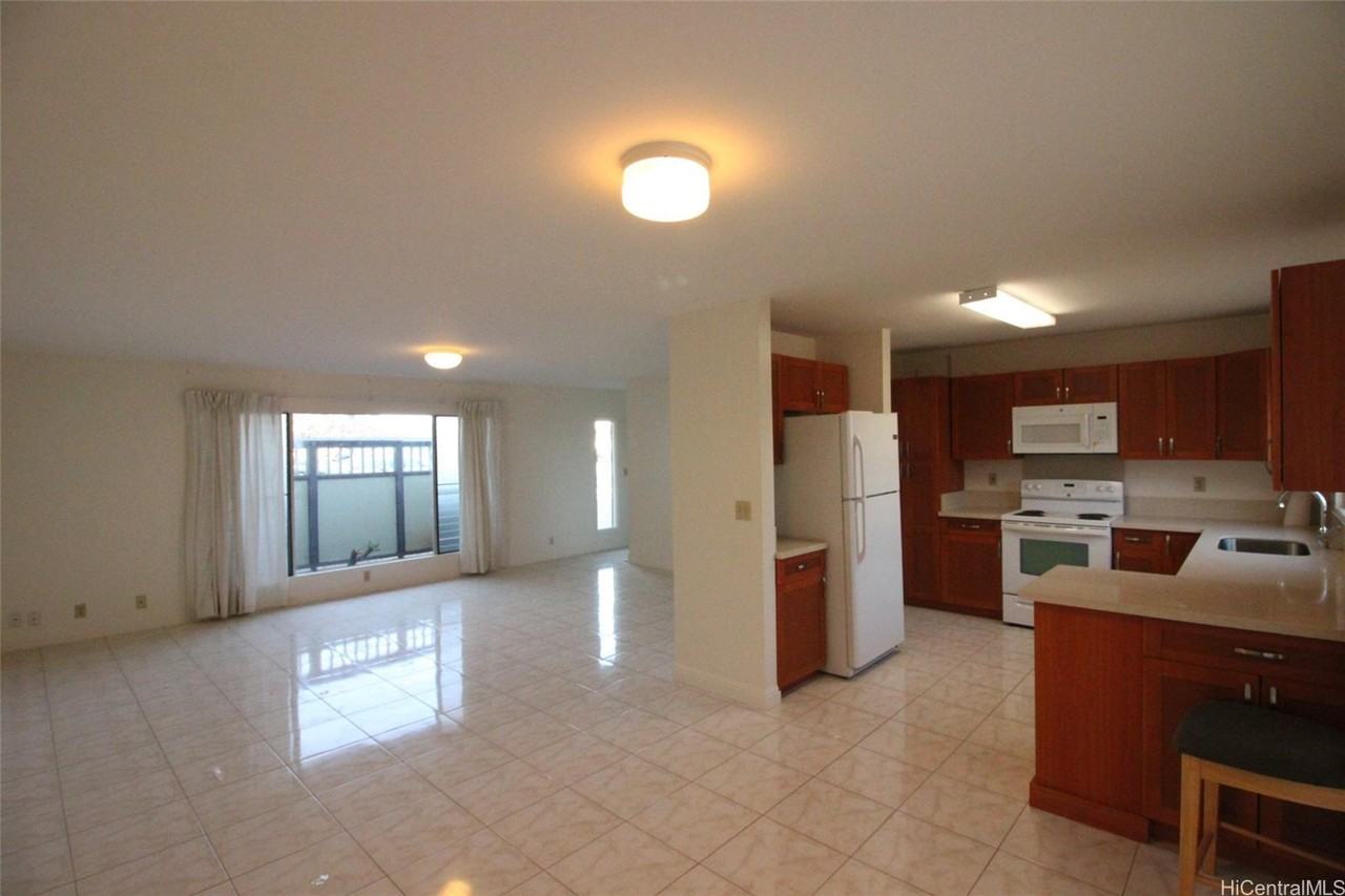 99-536 Kapahulani Pl - Photo 2 of 20