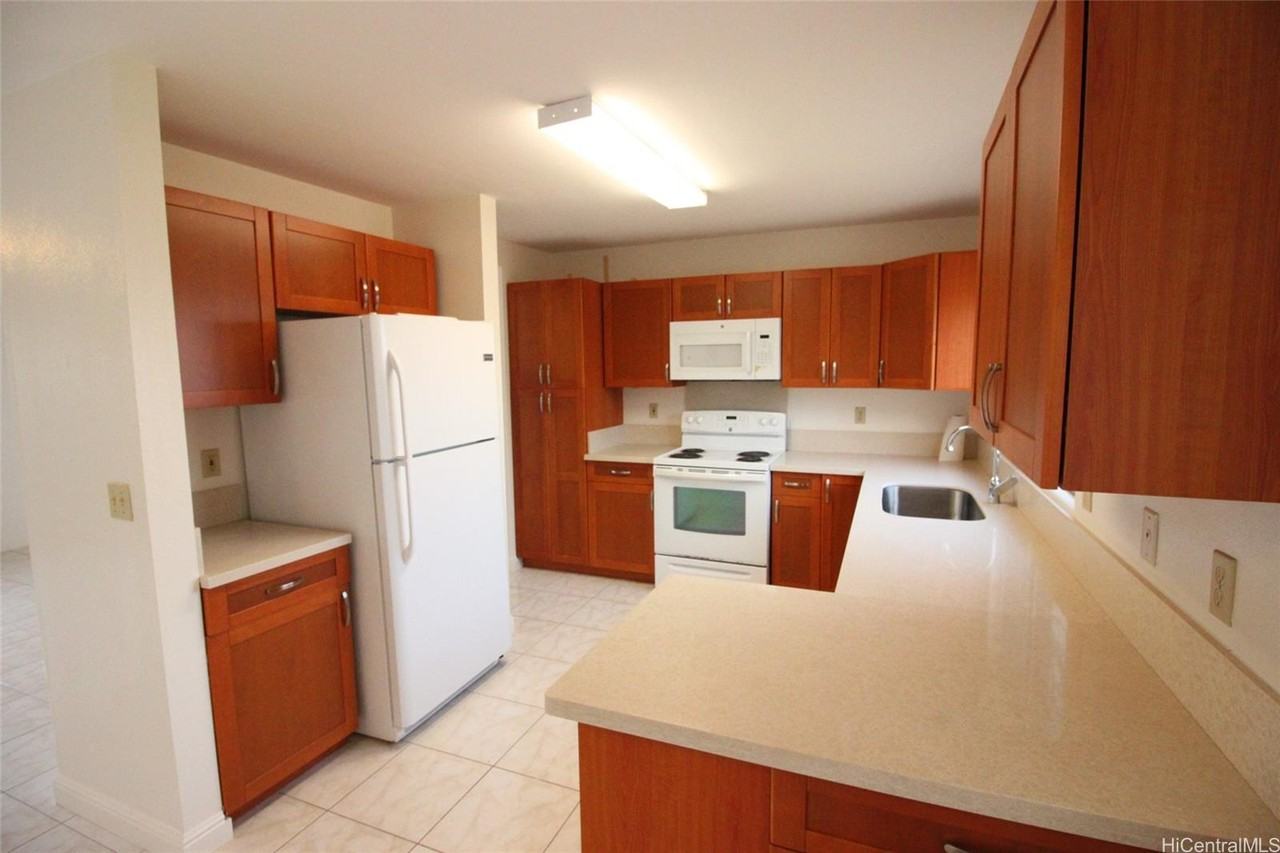 99-536 Kapahulani Pl - Photo 3 of 20