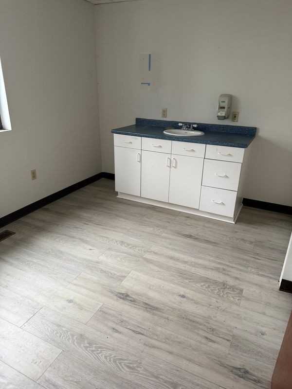 32 Central Ave - Photo 3 of 3
