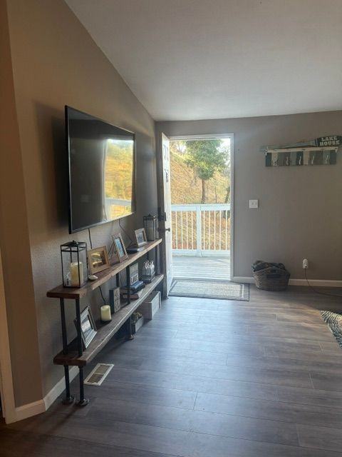 1077 Arroyo Grande Dr - Photo 4 of 9