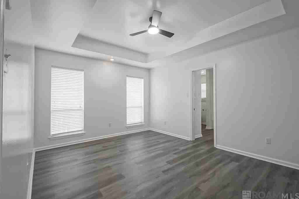 14211 Parkridge Dr - Photo 6 of 13