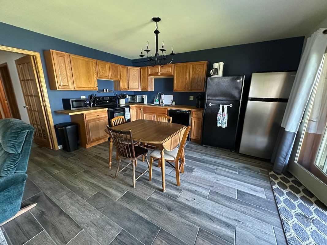 622 E Lake Rd - Photo 5 of 21