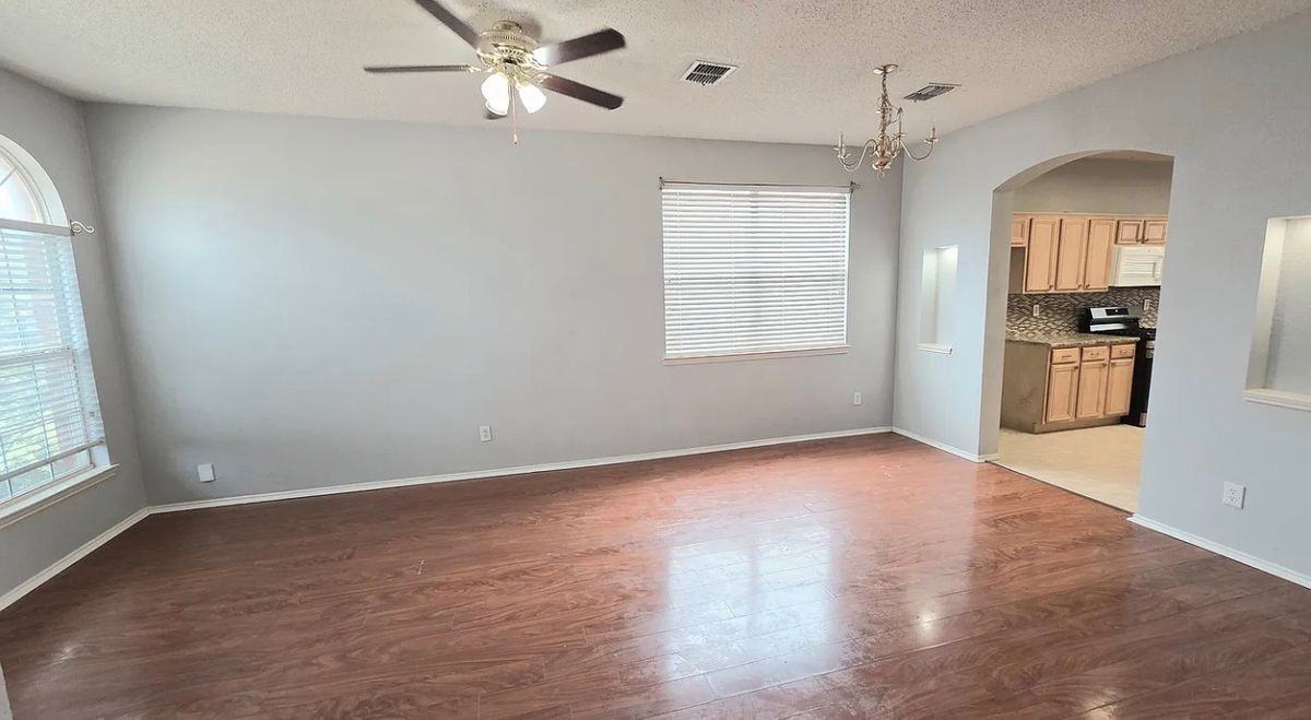 12783 Honey Locust Cir - Photo 3 of 29