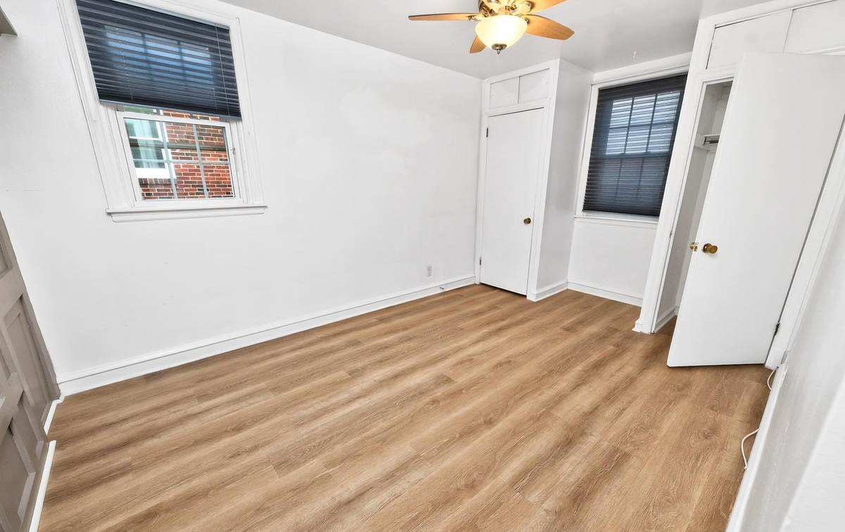 7436 Belden St - Photo 3 of 15