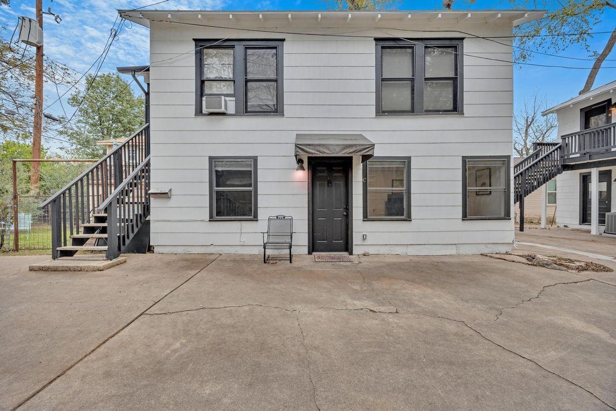 4302 Avenue G ##C - Photo 2 of 25