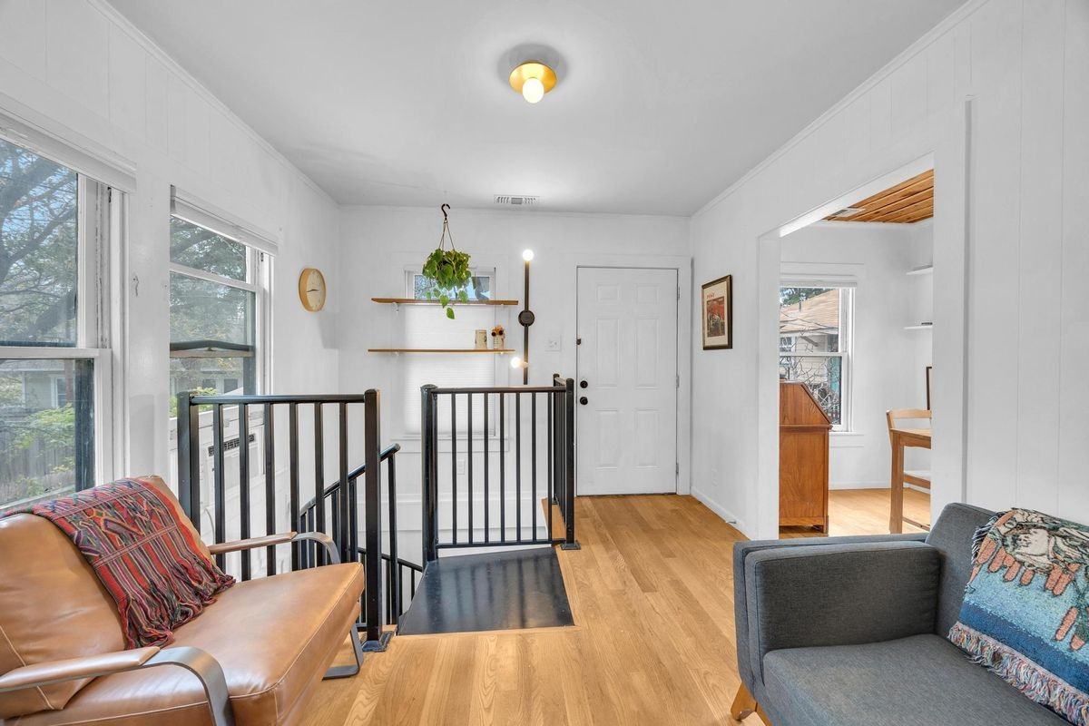 4302 Avenue G ##C - Photo 5 of 25