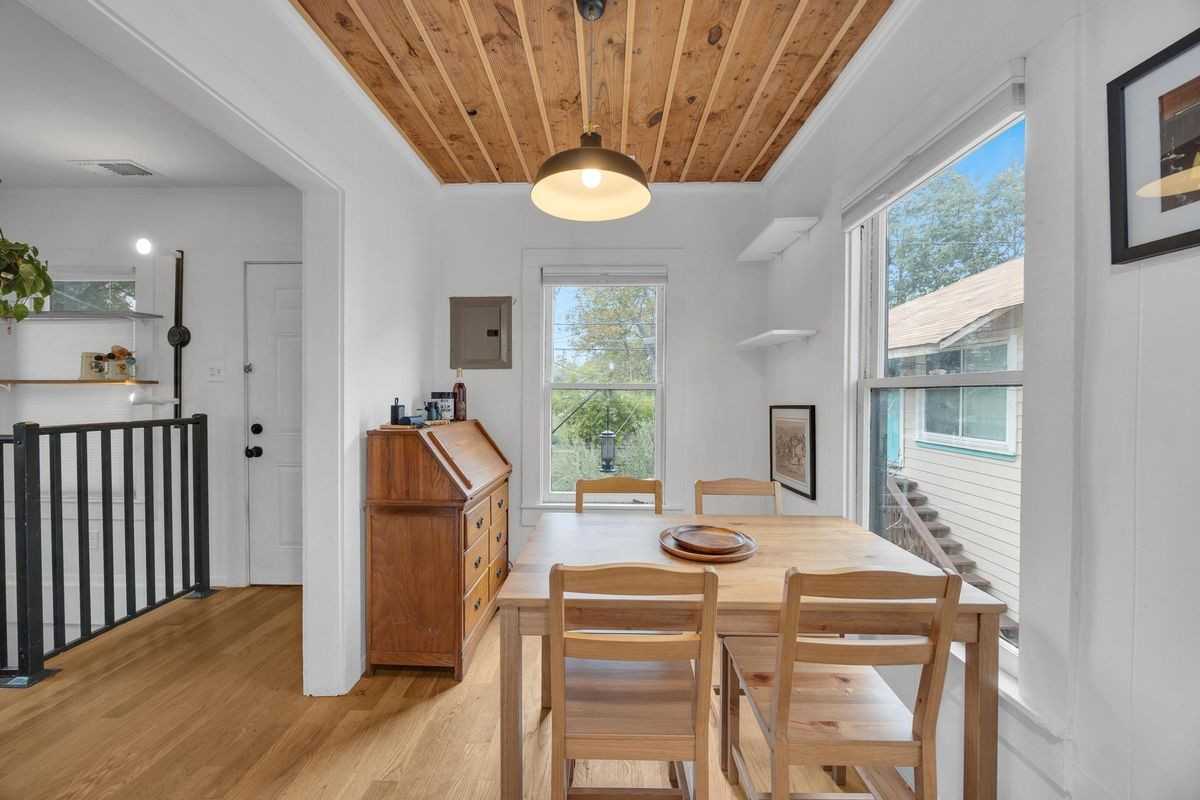 4302 Avenue G ##C - Photo 6 of 25