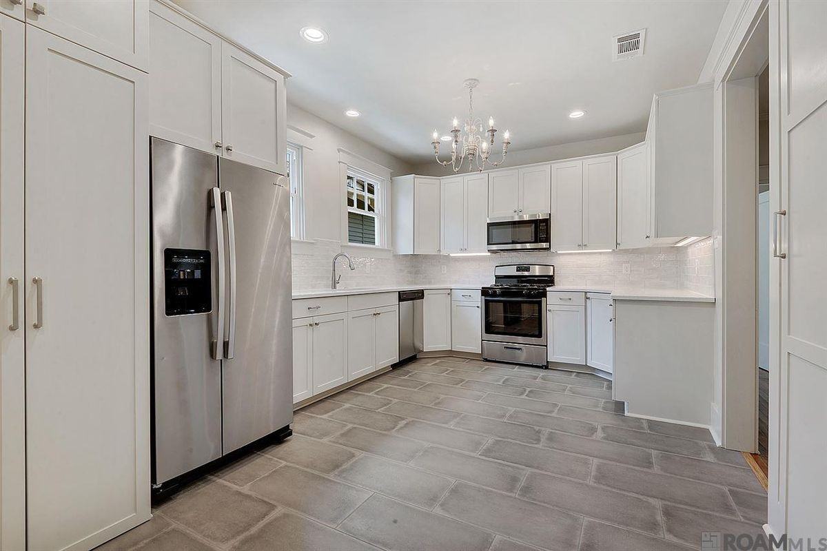 2009 Olive St - Photo 4 of 11