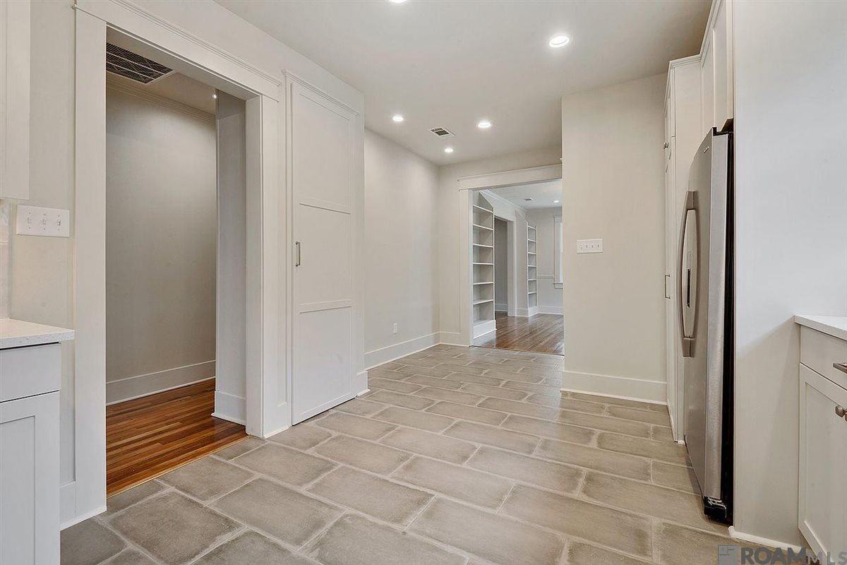 2009 Olive St - Photo 5 of 11