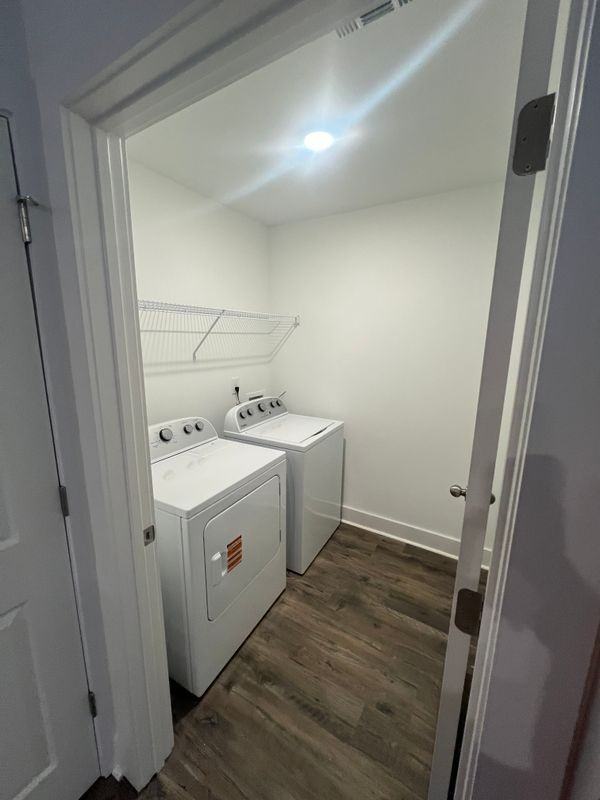 515 S Forest Ave - Photo 5 of 5