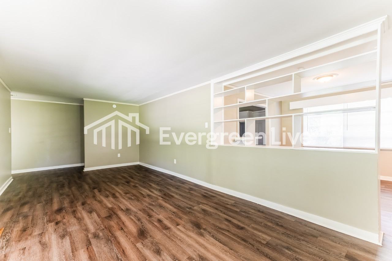 3971 Berkley Dr - Photo 2 of 15