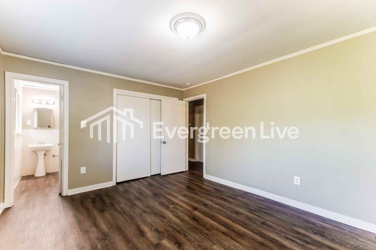 3971 Berkley Dr - Photo 7 of 15