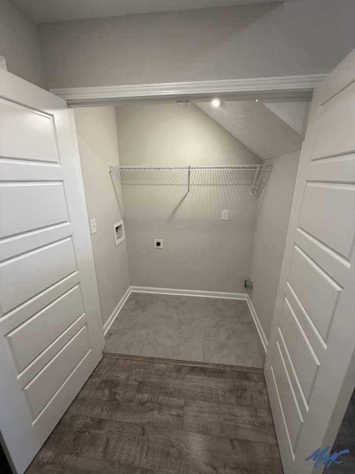 3236 Clemons Cir - Photo 5 of 50