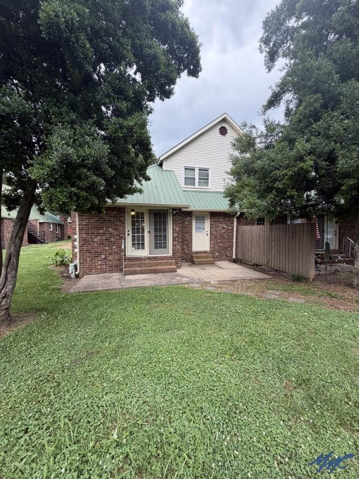 1232 Hamilton Dr - Photo 2 of 22