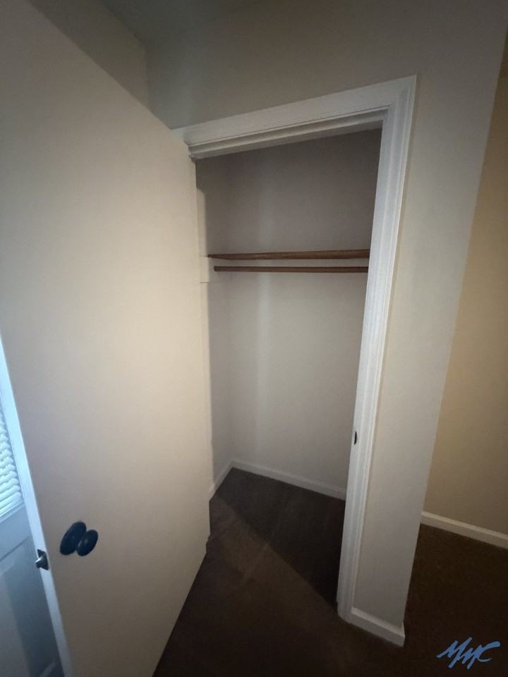 1232 Hamilton Dr - Photo 6 of 22