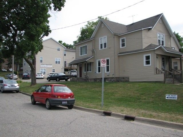 1426 W Michigan Ave #1 - Photo 3 of 12