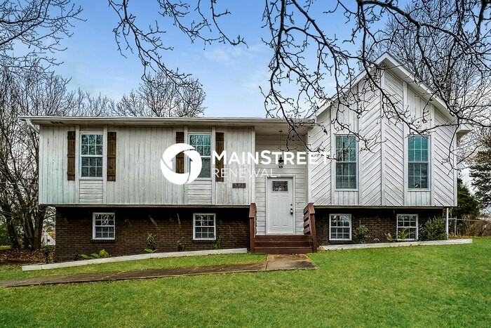 6820 Briarwood Dr