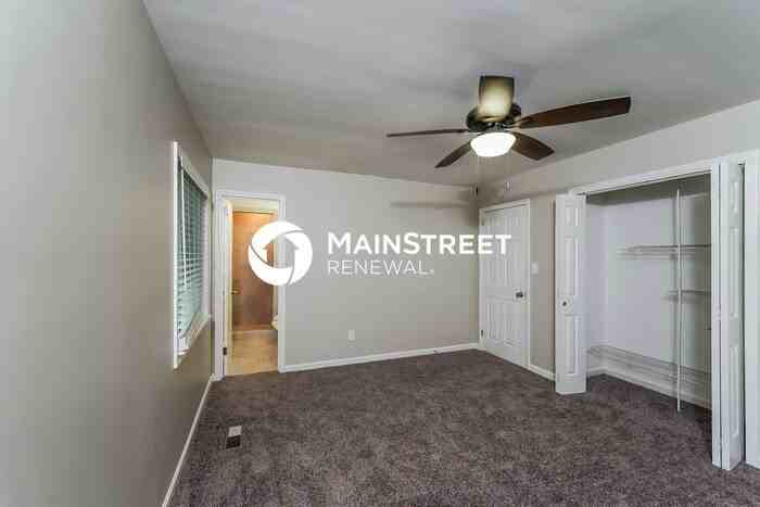 6820 Briarwood Dr - Photo 7 of 17