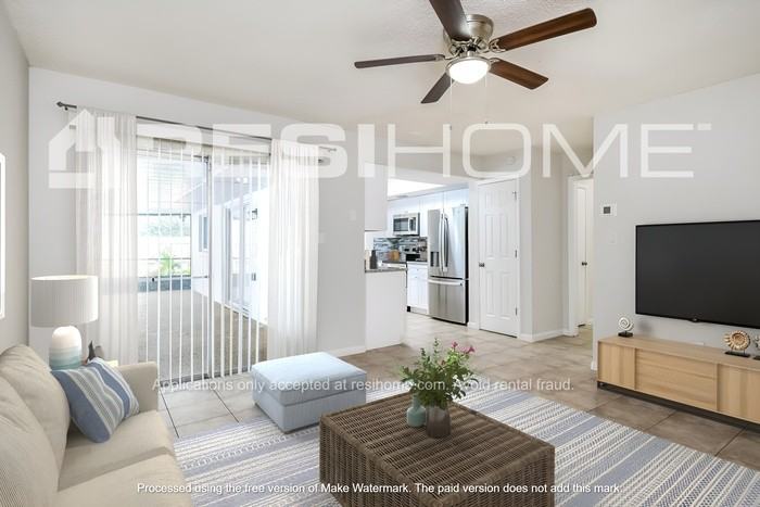 7226 Pleasant Dr - Photo 5 of 18