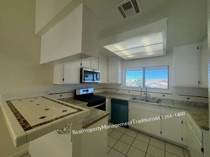 39559 166th St E - Photo 5 of 14