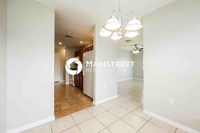 3113 71st St W - Photo 5 of 16
