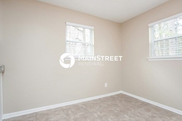 5120 Highpoint Rd - Photo 4 of 15