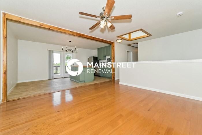 5505 Malmsbury Rd - Photo 3 of 17
