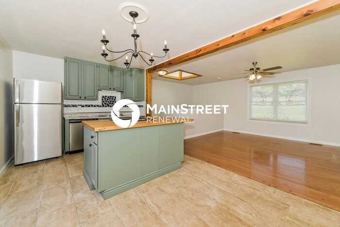 5505 Malmsbury Rd - Photo 4 of 17