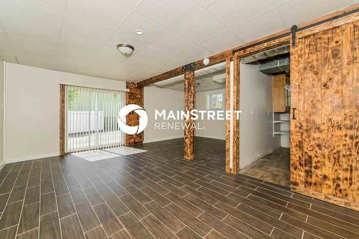 5505 Malmsbury Rd - Photo 7 of 17