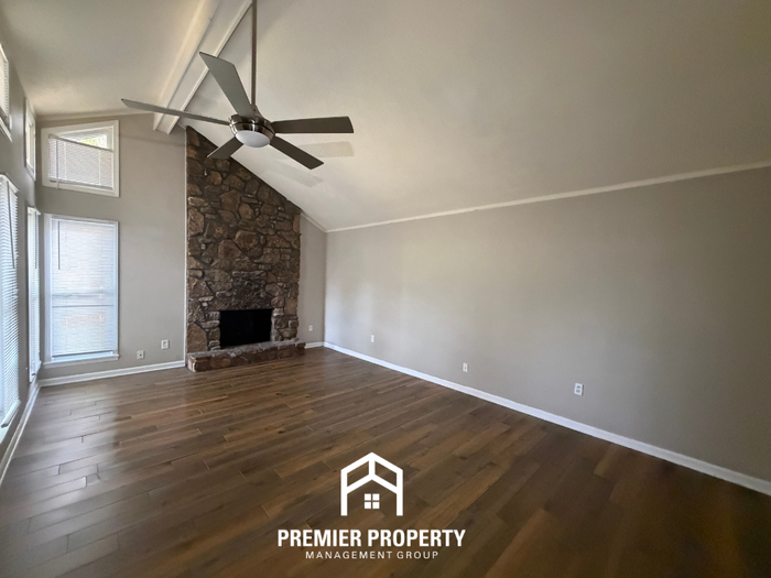 7892 Terry Franklin Dr - Photo 3 of 19