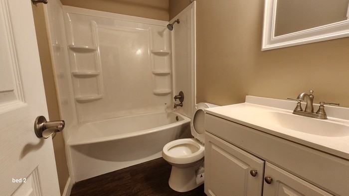 409 W 8th Ave - Photo 4 of 6