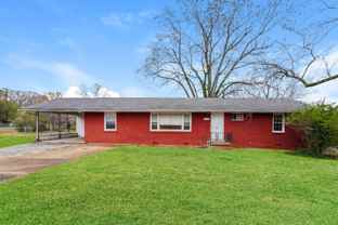 223 Rebecca Ln - Photo 1 of 1