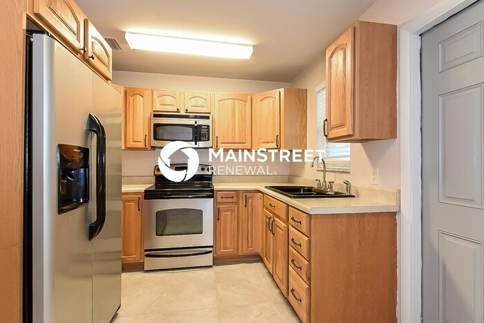 926 Lewis Dr - Photo 5 of 15