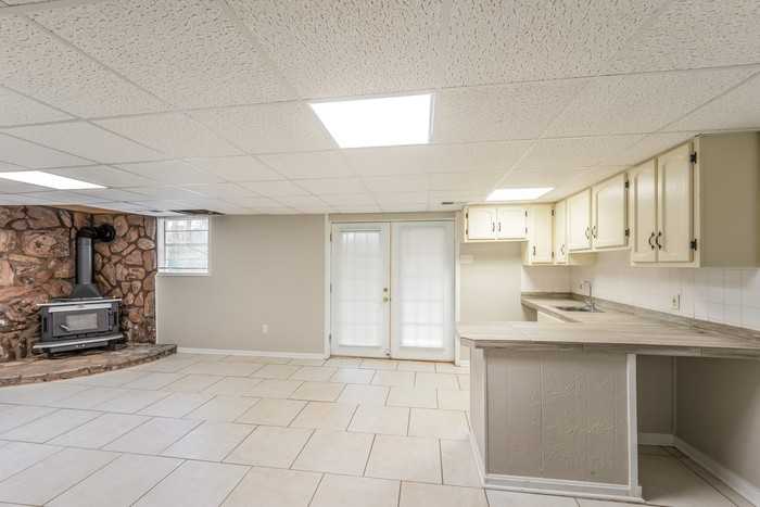4390 Stone Ridge Cir - Photo 4 of 12