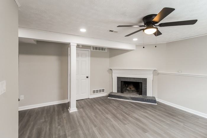 6158 Raintree Bnd - Photo 6 of 15