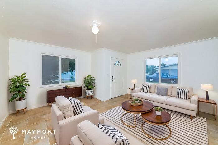 3109 16th Ave W - Photo 4 of 14