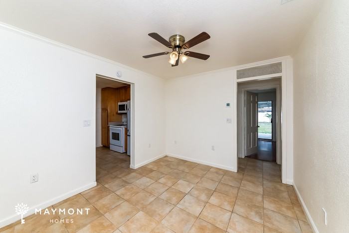 3109 16th Ave W - Photo 5 of 14