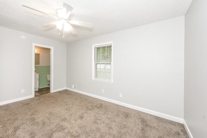 7307 Patricia Dr - Photo 6 of 10
