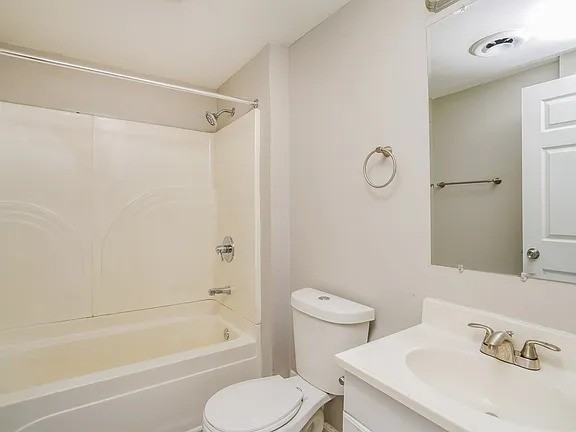 6032 County Oak Rd #NA - Photo 4 of 5