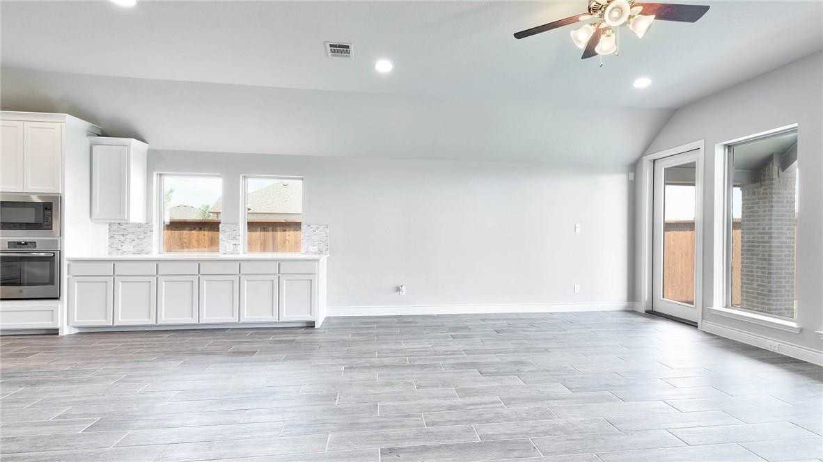 1730 Holmwood Dr #NA - Photo 7 of 22