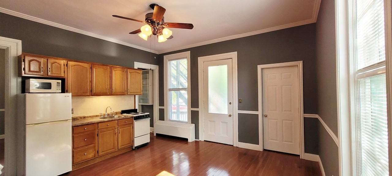 463 W Church St #1B - Photo 2 of 16