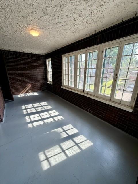218 Hastings St #2 - Photo 4 of 15