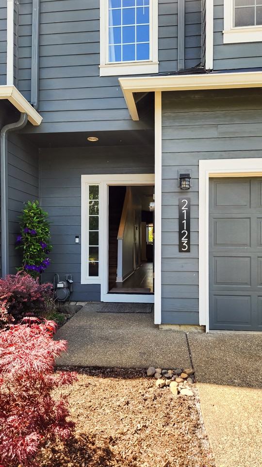 21123 Osburn Loop #21123 - Photo 2 of 23