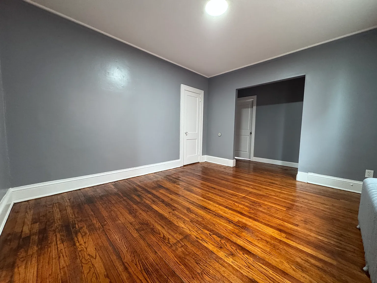 1069 Capitol Ave #2E - Photo 5 of 9