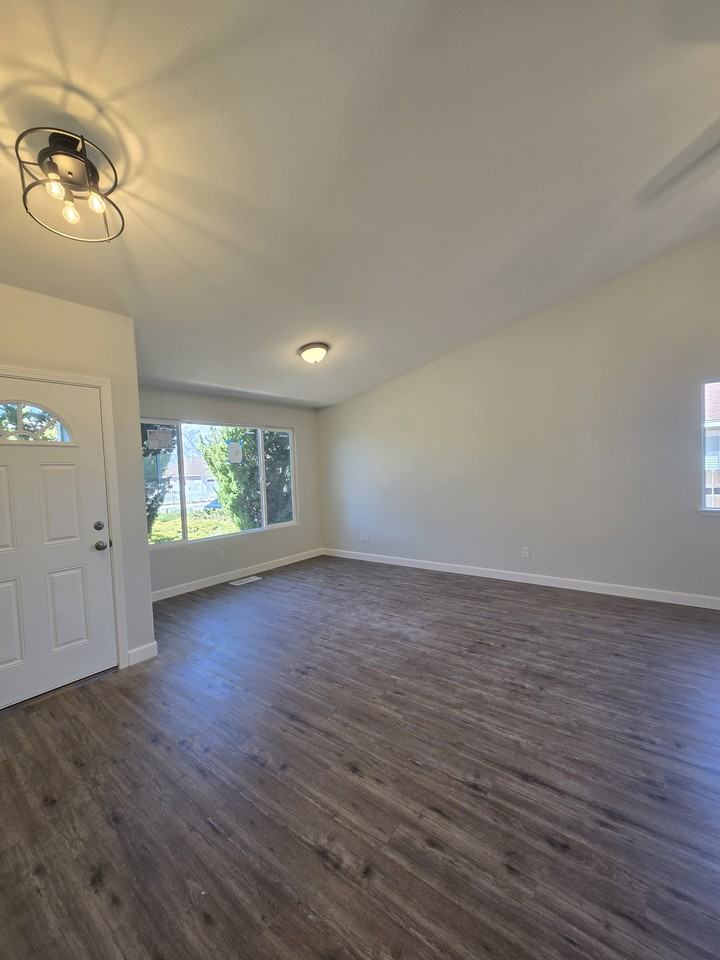 1340 Leonard Rd #NA - Photo 3 of 18