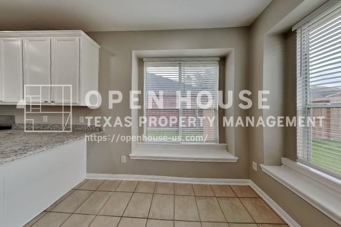 6714 Village Bridge Dr - Photo 7 of 22