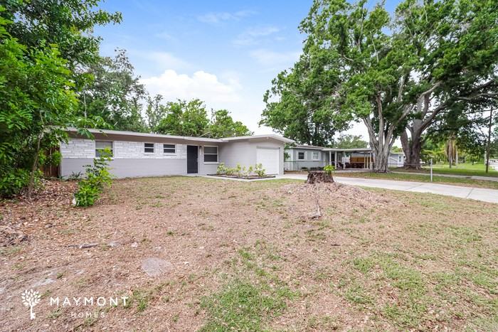 5624 92nd Ter N - Photo 2 of 3