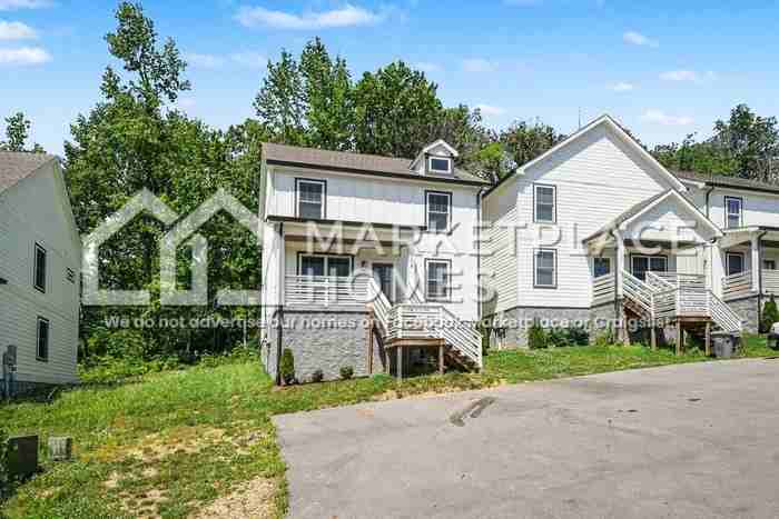 178 Briar Rd - Photo 4 of 28
