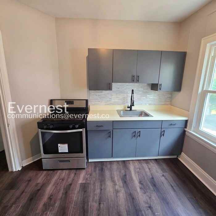 3411 Beechwood Ave #2ndFL - Photo 3 of 25