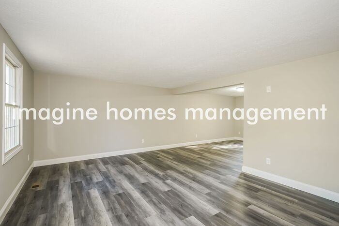 705 Fairfax Dr - Photo 5 of 21
